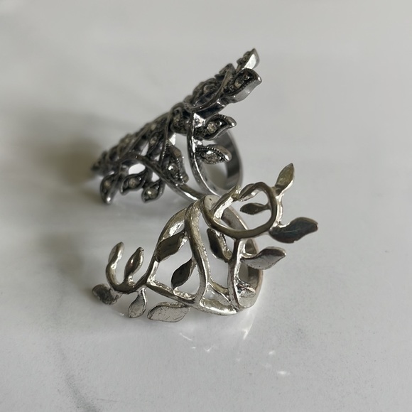 Fashion Rings - Picture 3 of 7